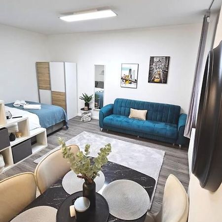 Affordable Suite In Vienna'S Hotpoint Buitenkant foto