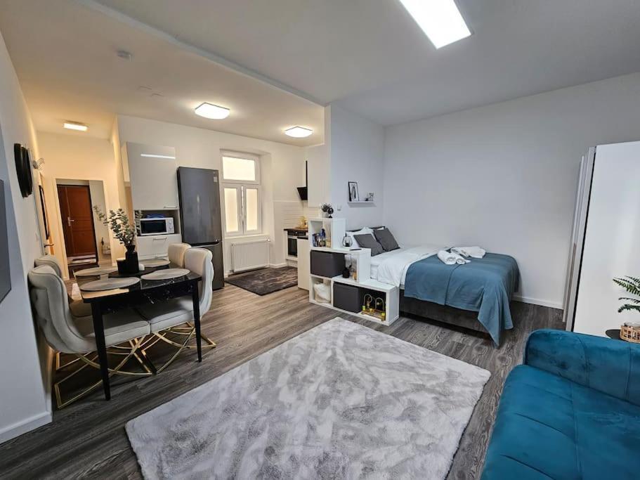 Affordable Suite In Vienna'S Hotpoint Buitenkant foto