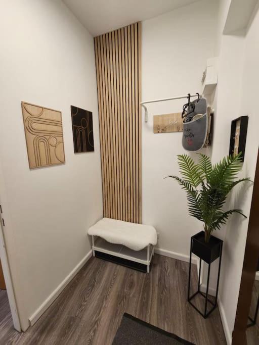 Affordable Suite In Vienna'S Hotpoint Buitenkant foto