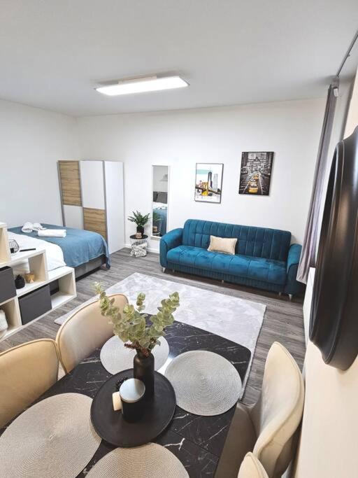 Affordable Suite In Vienna'S Hotpoint Buitenkant foto