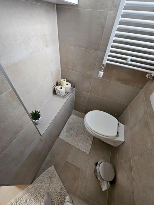 Affordable Suite In Vienna'S Hotpoint Buitenkant foto